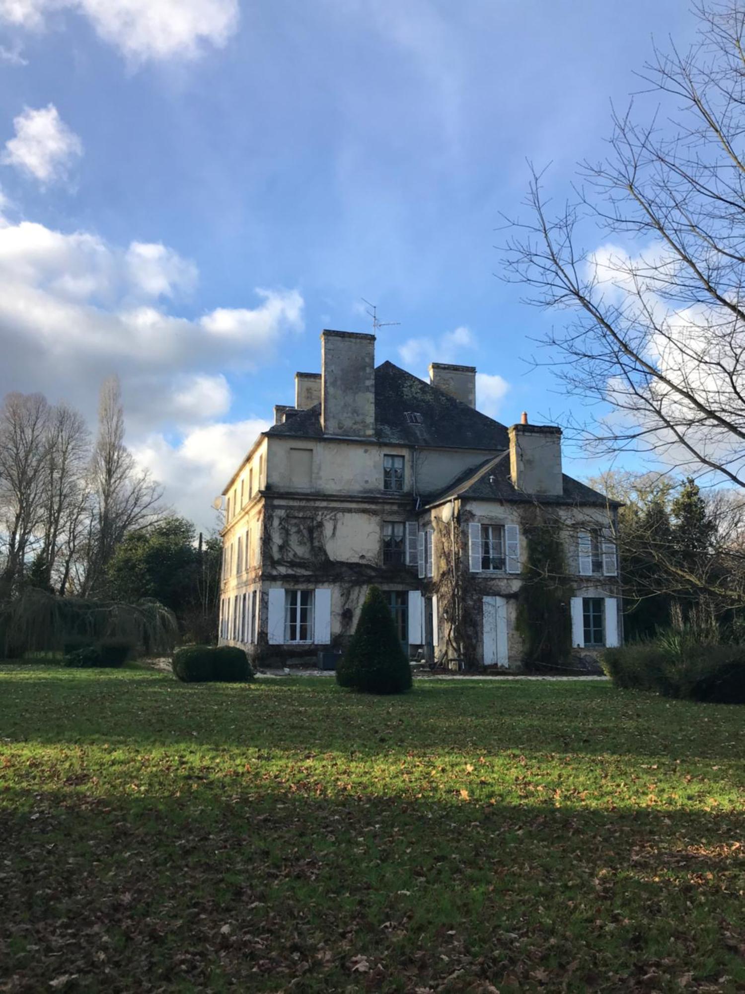 Chateau De Goville Le Breuil-en-Bessin Exterior photo